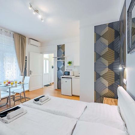 Parking, Ac, Wifi 2 Room Apartment In The Center Budapeste Exterior foto