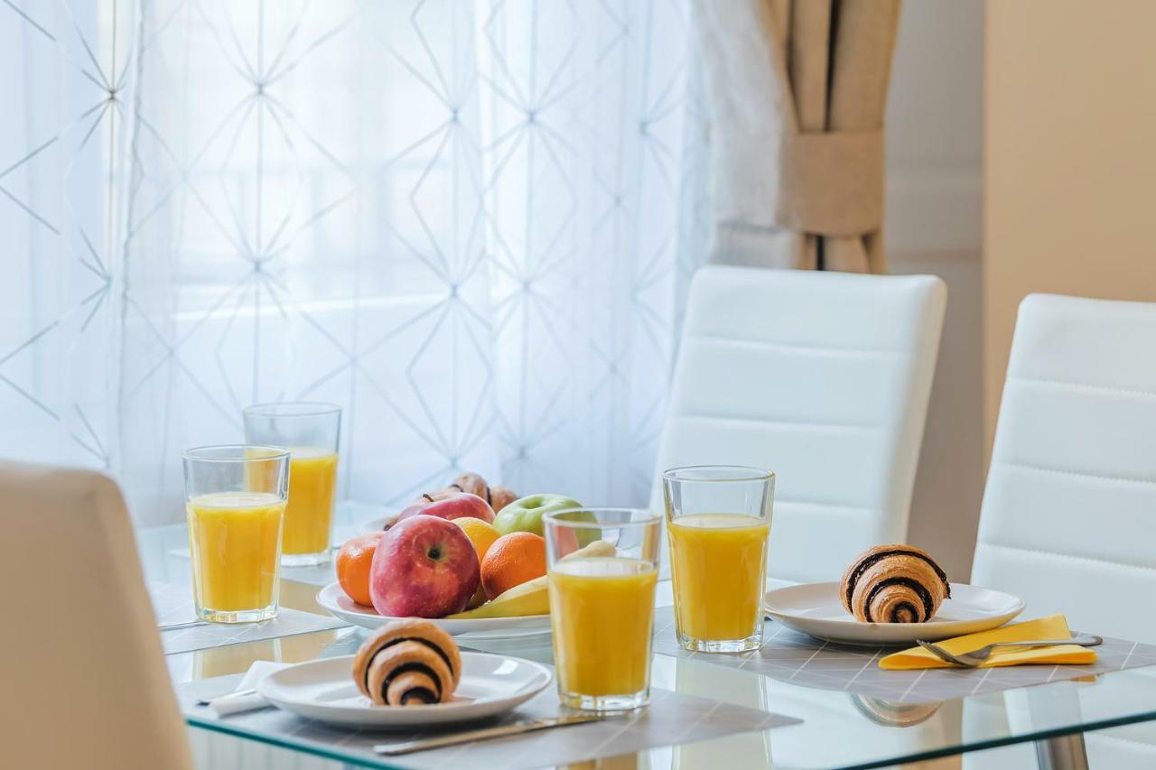 Parking, Ac, Wifi 2 Room Apartment In The Center Budapeste Exterior foto